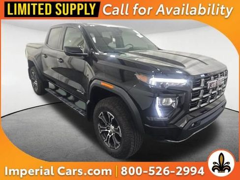 Used 2025 GMC Canyon AT4 w/ Technology Plus Package AWD/4WD image 1