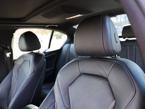 Used 2019 BMW 540i xDrive w/ Convenience Package image 19