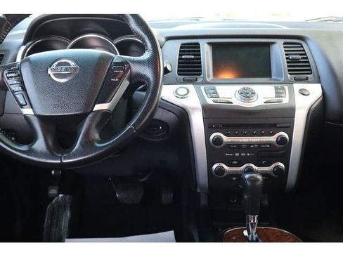 Used 2010 Nissan Murano LE w/ Navigation Pkg AWD/4WD image 12