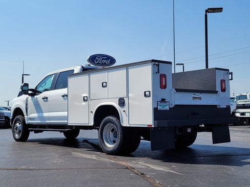 New 2026 Ford F350 XL w/ XL Chrome Package AWD/4WD image 4