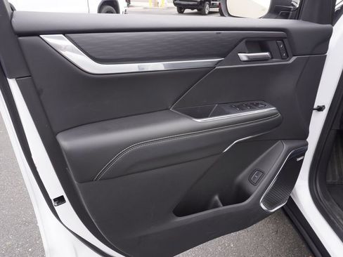 Certified 2025 GMC Acadia Elevation image 15