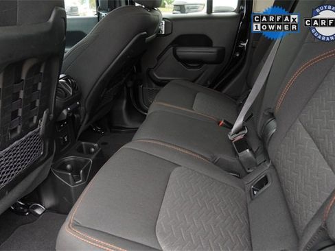 Used 2023 Jeep Gladiator Mojave w/ Trailer Tow Package image 11