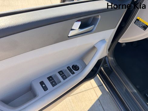 Used 2015 Hyundai Sonata SE FWD image 11