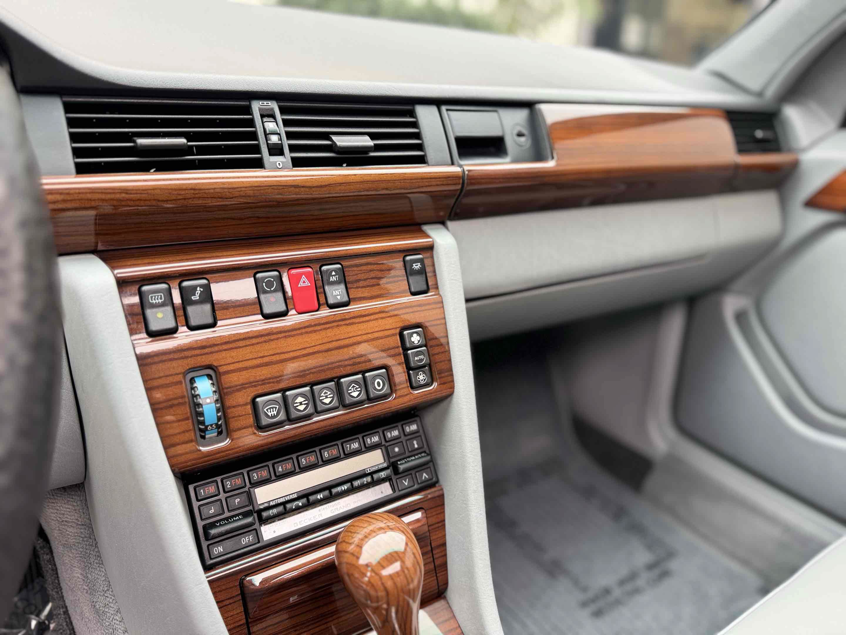 Used 1987 Mercedes-Benz 300 D Turbo image 57