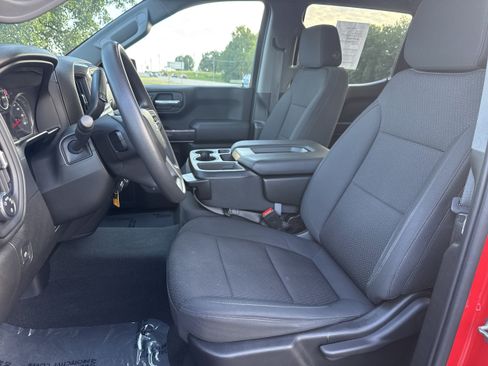 Used 2021 Chevrolet Silverado 1500 Custom Trail Boss w/ Safety Confidence Package AWD/4WD image 3