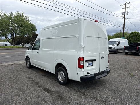 Used 2014 Nissan NV 2500 S w/ Side & Curtain Airbag Package RWD image 4