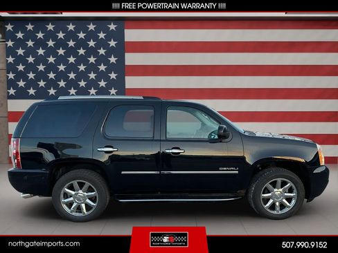 Used 2014 GMC Yukon Denali AWD/4WD image 3