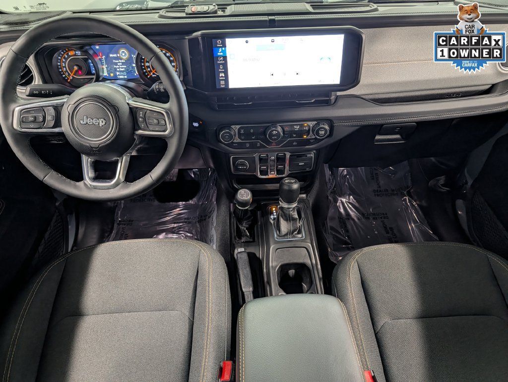 Used 2026 Jeep Wrangler Unlimited Sahara AWD/4WD image 28