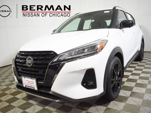 Certified 2021 Nissan Kicks SR w/ SR Premium Package image 1