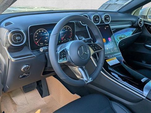 New 2026 Mercedes-Benz GLC 300 4MATIC image 3