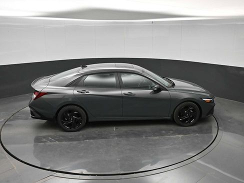 New 2026 Hyundai Elantra SEL Sport FWD image 32