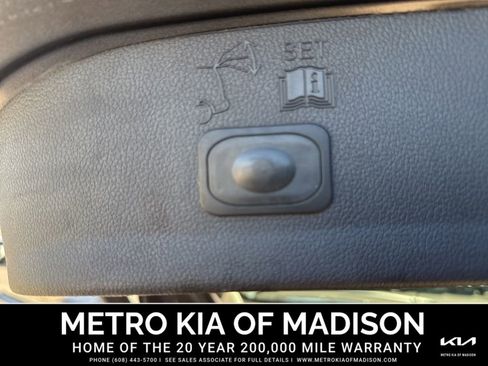 Used 2013 Ford Escape Titanium w/ Class II Trailer Tow Pkg image 30