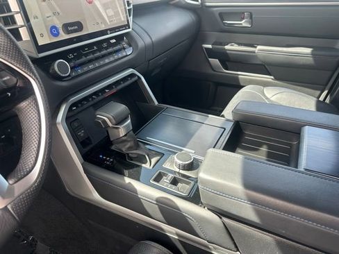 Used 2024 Toyota Sequoia Platinum AWD/4WD image 11