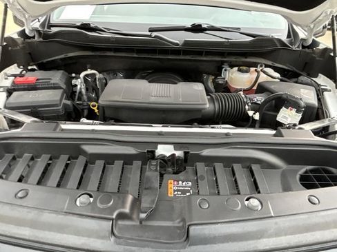 Used 2024 Chevrolet Silverado 1500 LT Trail Boss AWD/4WD image 31