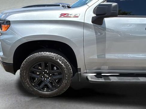 Used 2025 Chevrolet Silverado 1500 Custom Trail Boss AWD/4WD image 31