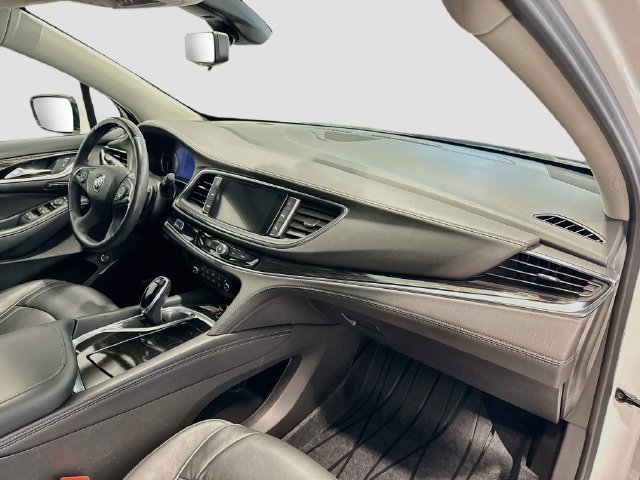Used 2021 Buick Enclave Avenir w/ Avenir Technology Package AWD/4WD image 28