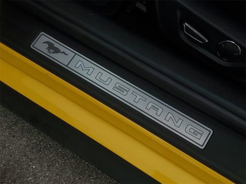 Used 2015 Ford Mustang GT Premium image 12