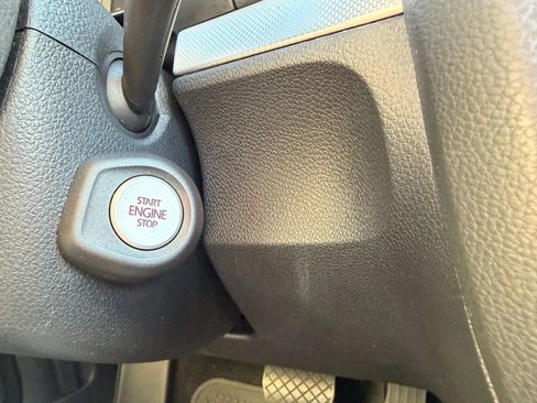 Used 2015 Volkswagen Eos Final Edition image 40