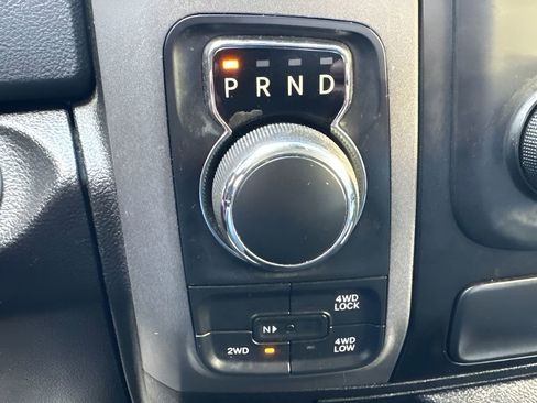 Used 2019 RAM 1500 Express AWD/4WD image 11