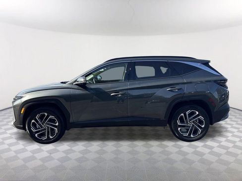 Used 2025 Hyundai Tucson Limited AWD/4WD image 8