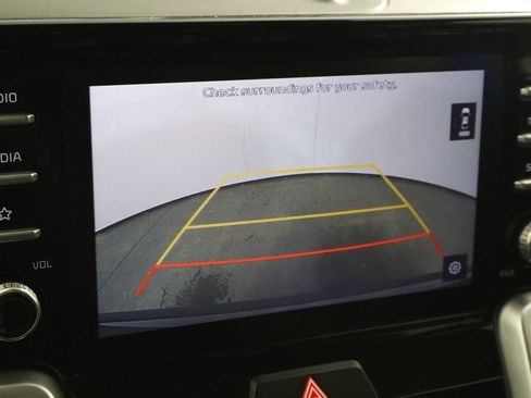 Used 2021 Kia Sorento LX FWD image 34