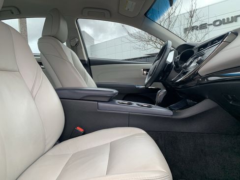 Used 2015 Toyota Avalon XLE image 35