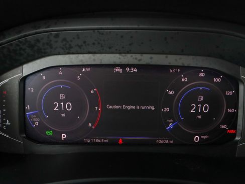 Used 2022 Volkswagen Atlas Cross Sport SE w/ Panoramic Sunroof Package image 15