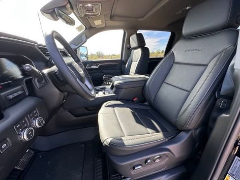 New 2026 GMC Sierra 2500 Denali w/ Denali Reserve Package AWD/4WD image 15