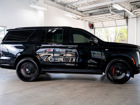 Used 2025 Cadillac Escalade Sport Platinum w/ LPO, Floor Liner Package image 5