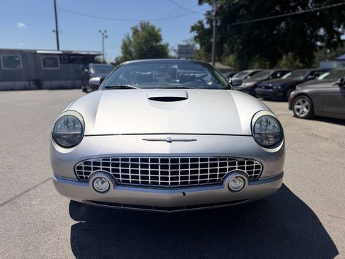 Used 2005 Ford Thunderbird RWD image 2