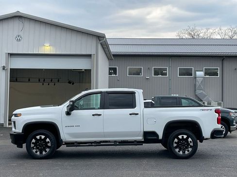 Used 2020 Chevrolet Silverado 2500 Custom w/ Custom Value Package AWD/4WD image 14