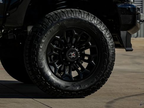 Used 2022 Ford F250 Lariat w/ Black Appearance Package image 84