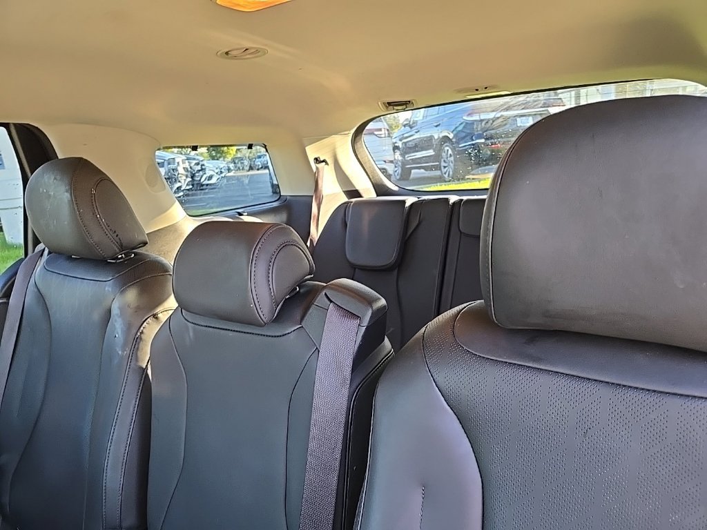 Certified 2024 Kia Carnival EX FWD image 32