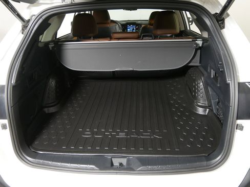 Used 2023 Subaru Outback Touring image 18