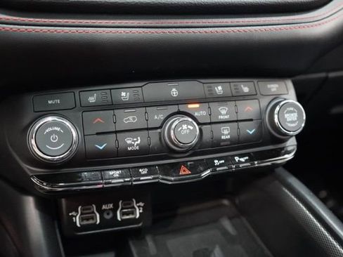 Used 2023 Dodge Durango R/T image 30