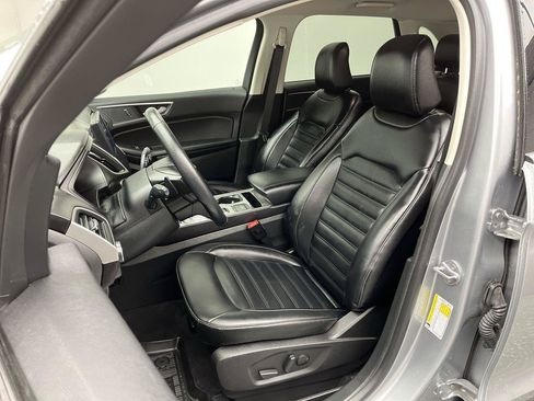 Used 2024 Ford Edge SEL w/ Convenience Package AWD/4WD image 8