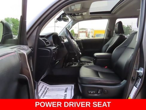 Used 2021 Toyota 4Runner Venture w/ Moonroof Package AWD/4WD image 20