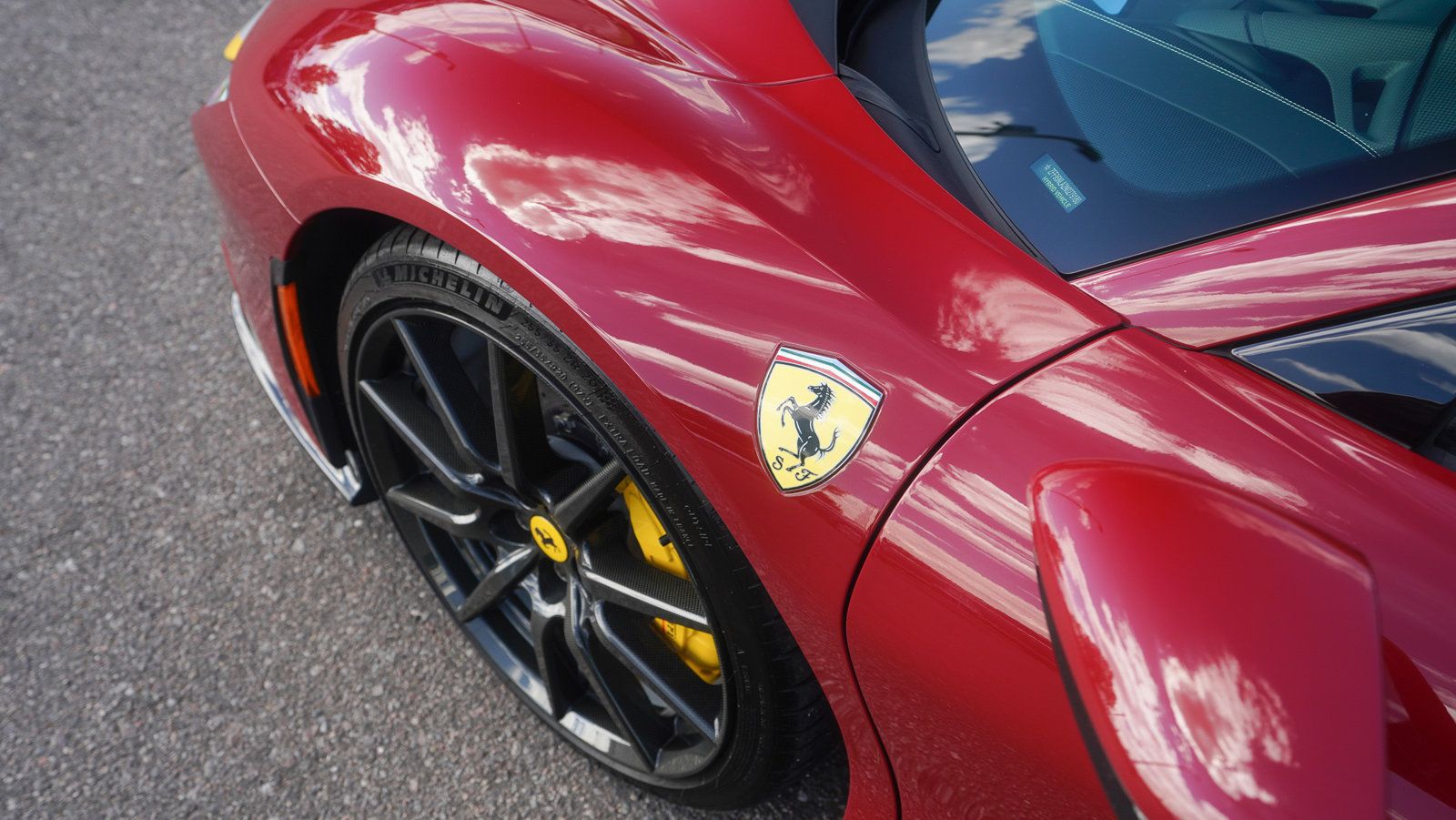 Used 2022 Ferrari SF90 Stradale AWD/4WD image 6
