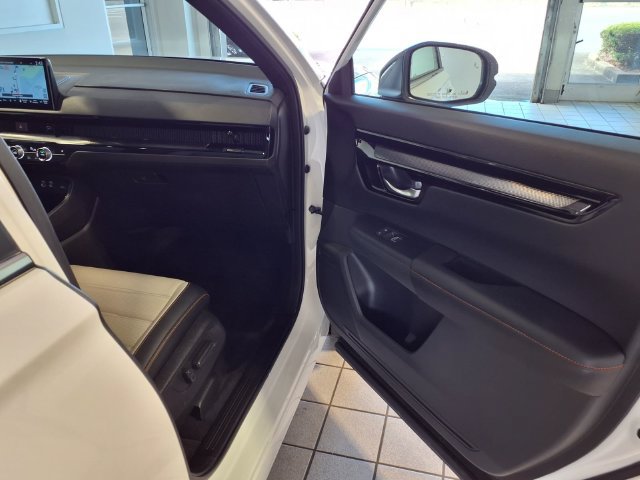 Used 2025 Honda CR-V Sport Touring image 26