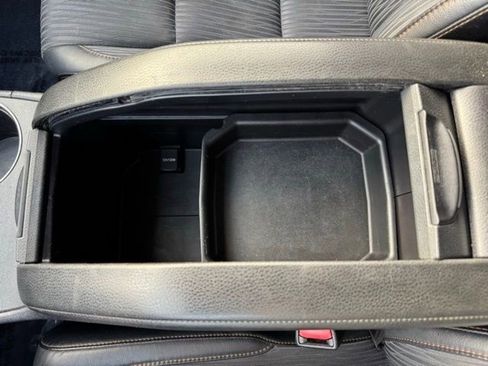 Used 2014 Toyota Highlander Plus AWD/4WD image 18