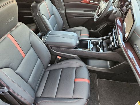 New 2026 Chevrolet Traverse RS AWD/4WD image 15