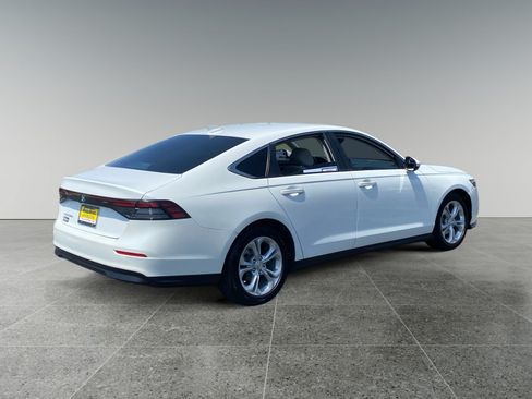 Used 2023 Honda Accord LX image 5