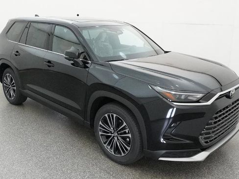 New 2026 Toyota Grand Highlander AWD Hybrid image 18