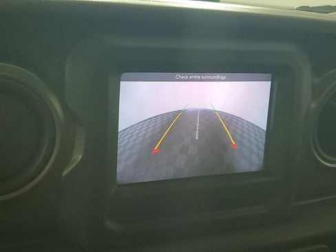 Used 2022 Jeep Wrangler Unlimited Willys image 17