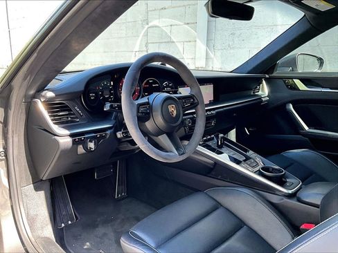 Certified 2020 Porsche 911 Carrera 4S AWD/4WD image 4