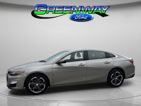 Used 2024 Chevrolet Malibu LT FWD image 1