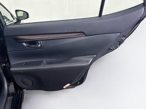 Used 2013 Lexus ES 350 w/ Luxury Pkg FWD image 30