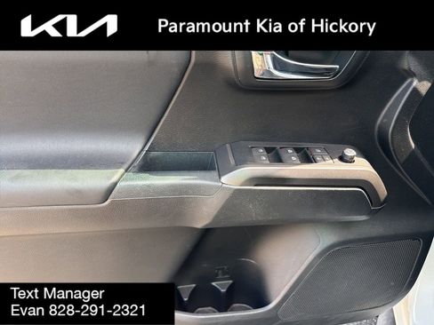 Used 2017 Toyota Tacoma TRD Sport w/ Tow Package RWD image 18