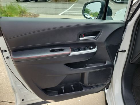 Certified 2025 Toyota Sienna XSE w/ XSE Plus Package AWD/4WD image 10