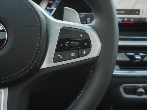 Certified 2026 BMW X7 M60i AWD/4WD image 19